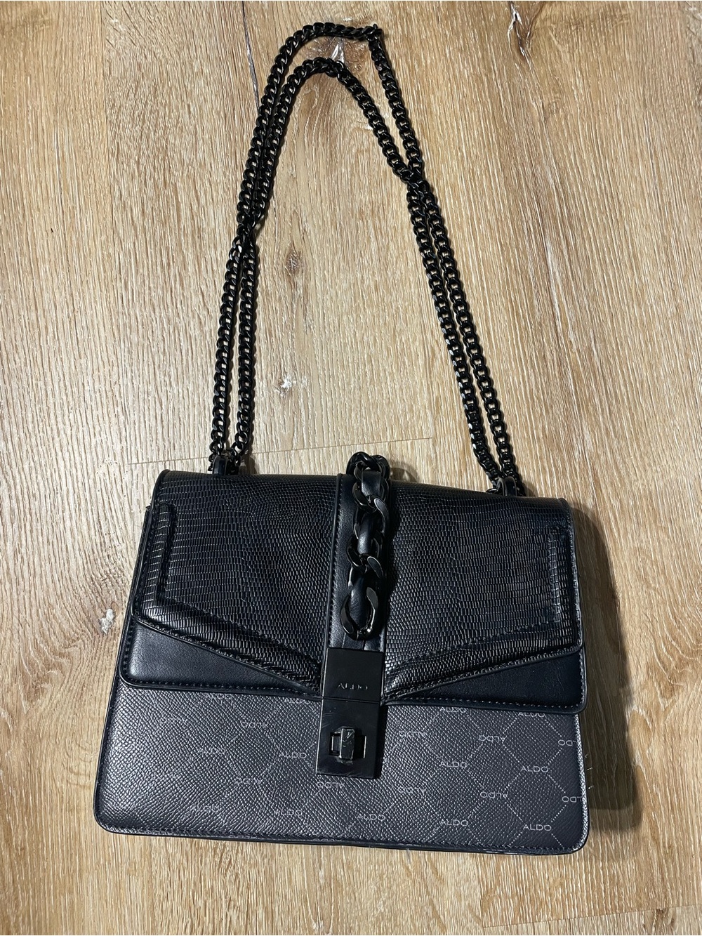 ALDO Black Chain-Accent Crossbody Shoulder Bag